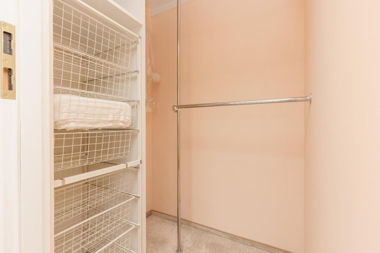 Spacious & Quiet 1 Bedroom Apartment In Pruszkow By Noclegi Renters Dış mekan fotoğraf