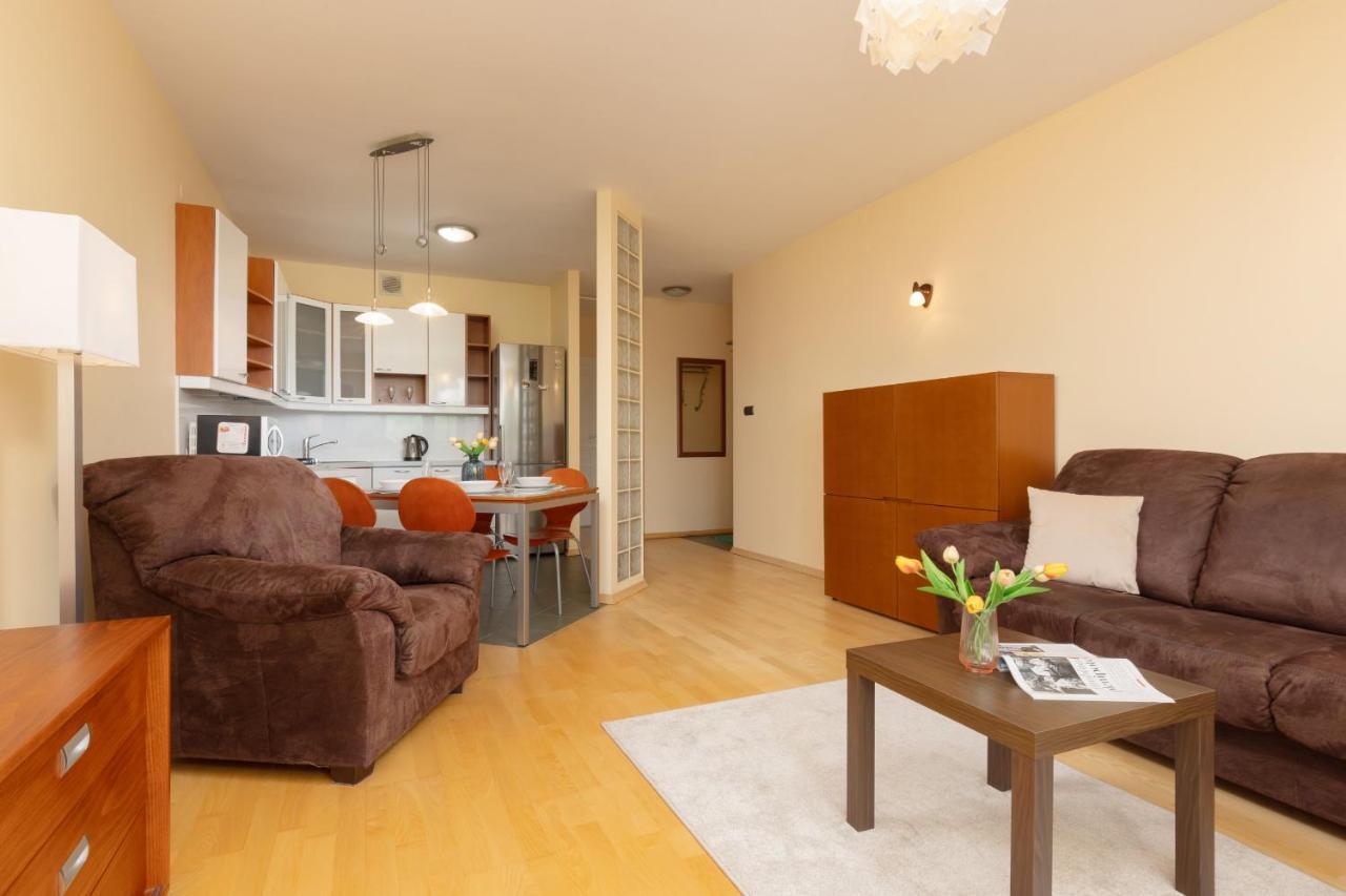 Spacious & Quiet 1 Bedroom Apartment In Pruszkow By Noclegi Renters Dış mekan fotoğraf